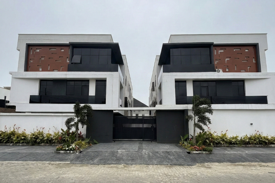 4 Bedroom Terrace