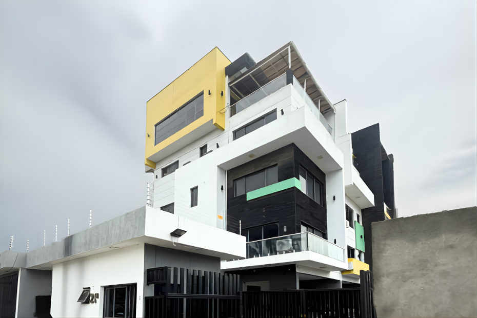 4 Bedroom Terrace